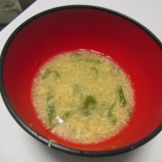 ねぎと卵の中華風スープ